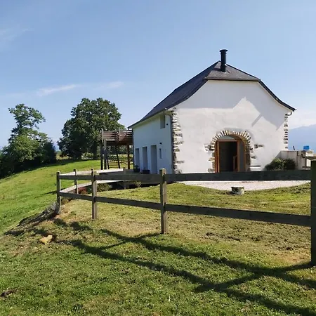 Maison Entouree D Animaux En Pleine Campagne Villa *